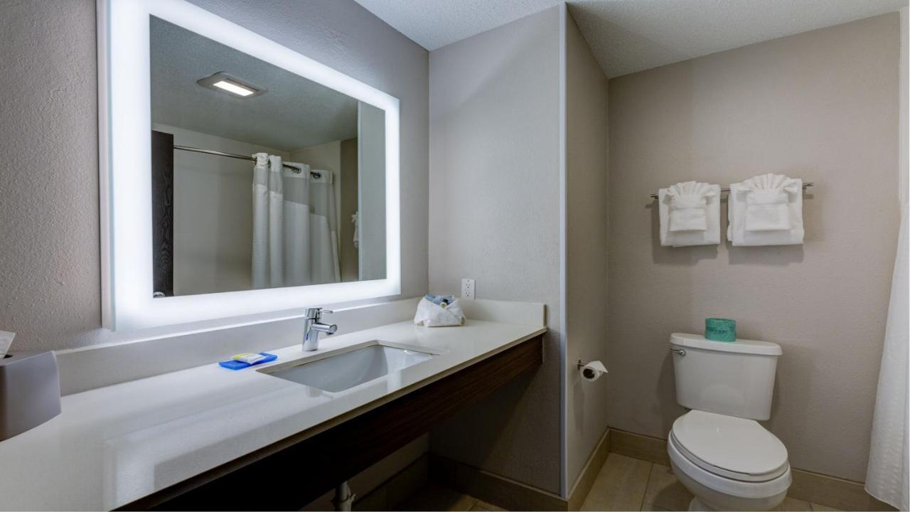 Holiday Inn Express & Suites Ashtabula-Geneva By Ihg Austinburg Exterior foto