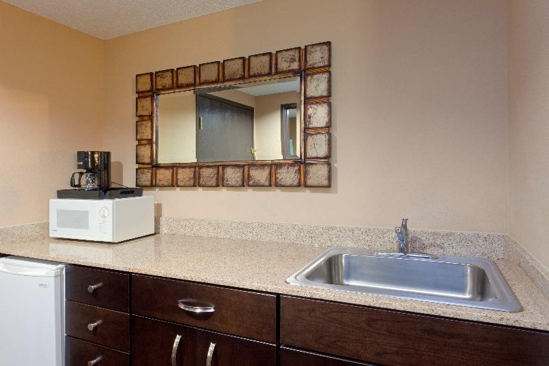 Holiday Inn Express & Suites Ashtabula-Geneva By Ihg Austinburg Exterior foto